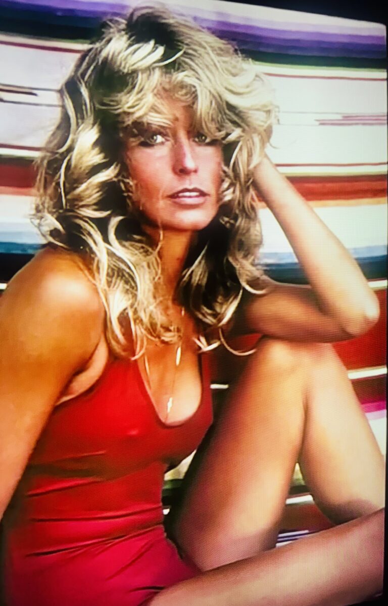 Farrah Fawcett: The Texas Beauty Who Became a Timeless Hollywood Icon